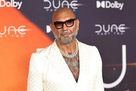 Les Fans Expriment Leur Inqui Tude Pour Dave Bautista Apr S Qu Il