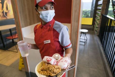 Jollibee Opens First Store In Maryland Radio Philippines Network