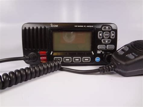 Icom Ic M324 Marine Vhf Two Way Radio Transceiver Unit With Hm 200b