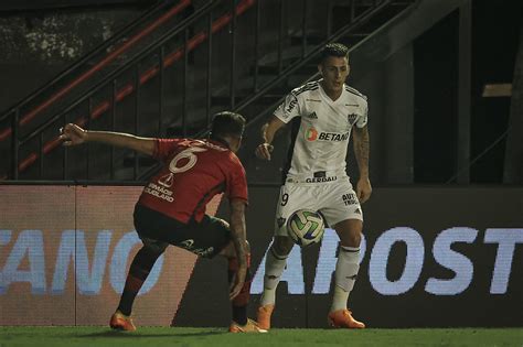 Veja fotos do jogo entre Brasil de Pelotas x Atlético MG pela Copa do