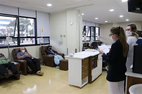 Homenagem Ao Dia Das Mães é Realizada Para Pacientes Da Oncologia