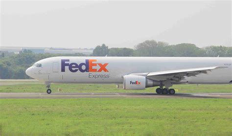 FedEx Pilot Pay: How Much do Fedex Pilots Make? Salaries & Perks – Ben