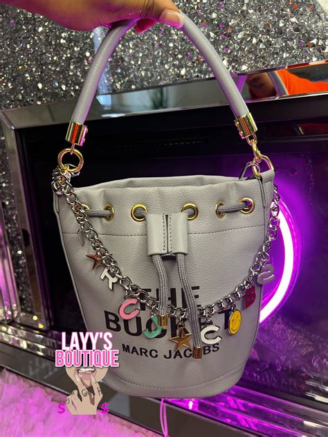 The Mj Bucket Bag With Chain Layys Closet