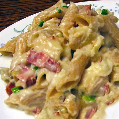 Pasta Chicken & Bacon Carbonara Casserole