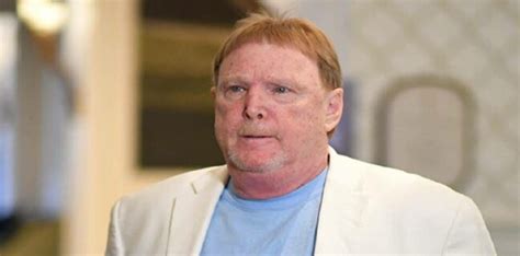 Mark Davis wife age - Apumone