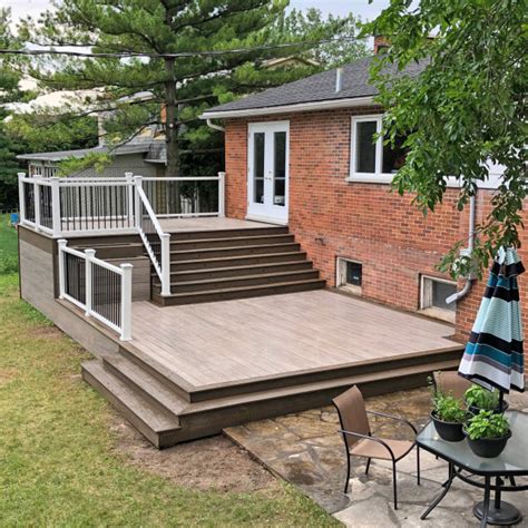 Trex Enhance Naturals Deck With Trex Composite Railings Modern Deck