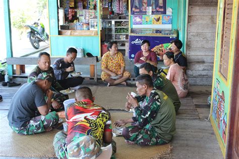 Potret Kekompakan Tni Dengan Masyarakat Di Masa Istirahat Dalam