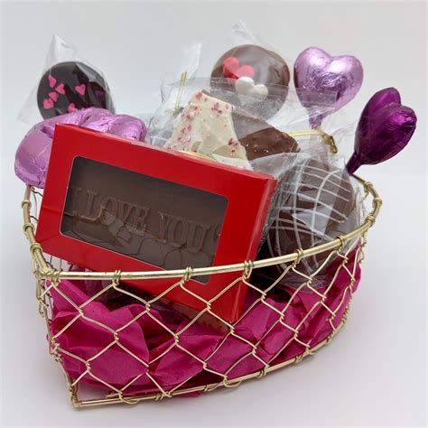 Valentine’s Day - Chocolate Lovers Gift Basket - Allô! Chocolat