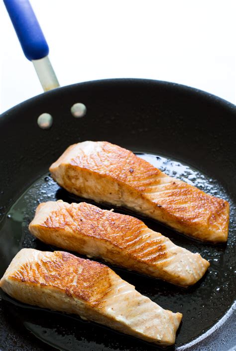 Easy Pan Fried Salmon With Lemon Dill Butter