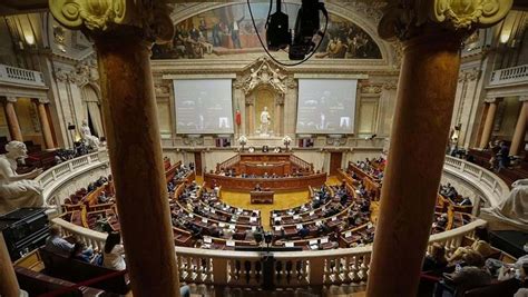 Novos deputados reúnem se hoje para a primeira sessão plenária da XVI