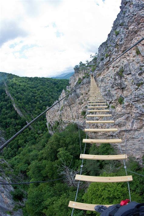 This Terrifying Foot Bridge In West Virginia Will Make Your Stomach