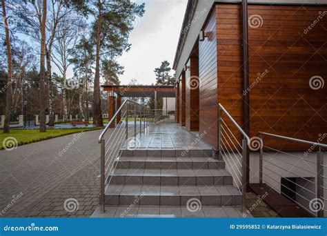 Woodland hotel - Entrance stock photo. Image of contemporary - 29595852