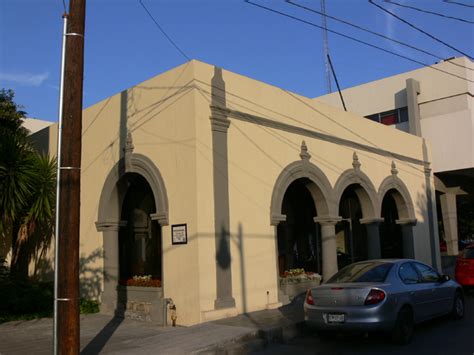 Edificio de la antigua cárcel Monumentos e inmuebles coloniales