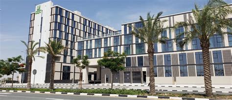 Your Ultimate Guide to Holiday Inn Hotels in Dubai - MyBayut