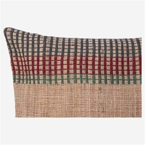 Urvi Coussin En Laine Et Soie 45 X 45 Cm Multicolore Habitat