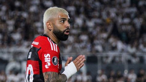 Gabigol dispara contra árbitro de jogo do Flamengo Roubo muito