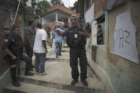 Policial De Upp Do Rio é Encontrado Morto E Com Sinais De Tortura 25