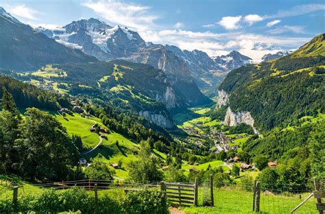 Swiss Alps. : r/UnrealPlaces