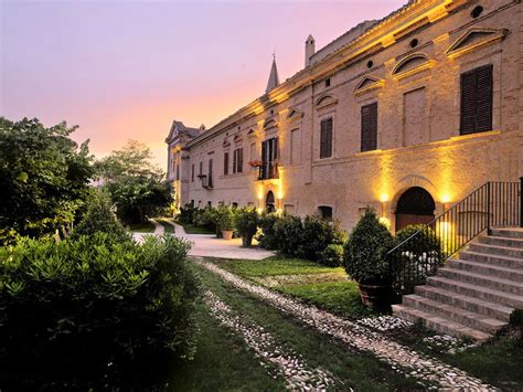 Castello Di Semivicoli Hotel In Casacanditella Italy