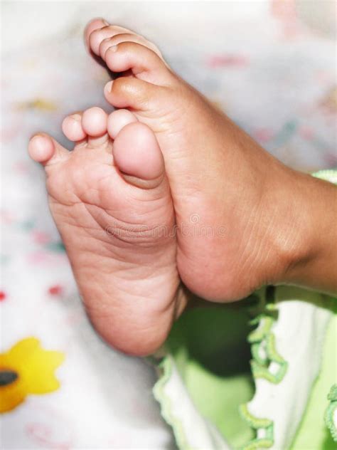 Piedi Del Bambino Immagine Stock Immagine Di Corpo Piede 2557265