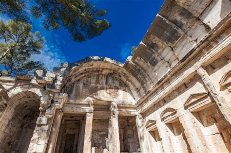 Premium Photo | Temple of diana in nimes, france