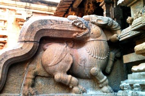 India Travel Pictures | Sculpture Big Temple of Shiva, Thanjavur