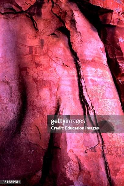 47 Bhimbetka Cave Paintings Stock Photos, High-Res Pictures, and Images ...