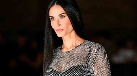 Vid O Demi Moore Impressionne Tout Le Monde Avec Un Audacieux Look