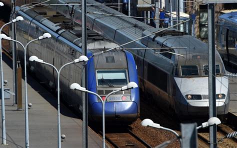 Vannes Auray Un Train De Marchandises En Panne Perturbe Le Trafic SNCF