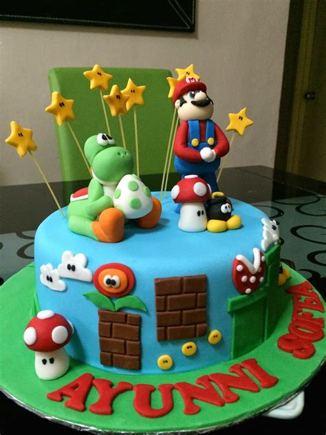 CoMeLiCiOuS Mr Mario Yoshi Cake