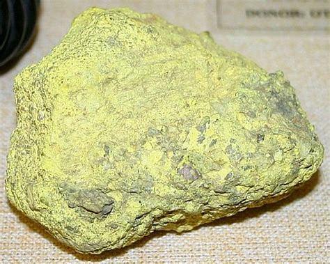 Photos of Natural Uranium Ore, Uranium minerals and specimens