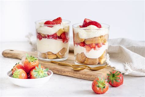 Aardbeien Tiramisu Met Licor Recept De Kokende Zussen