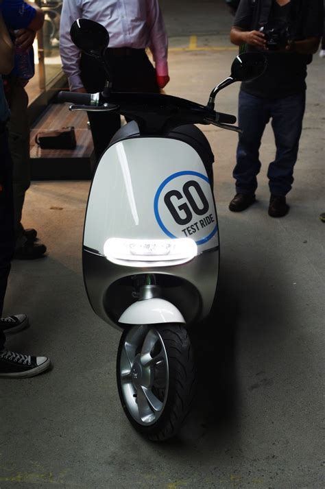 令人癡狂的 Gogoro Smartscooter 智慧雙輪電動機車騎乘體驗 ~ Casper Lee 的奇幻旅程