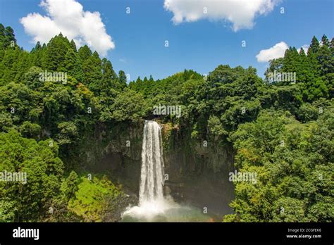 Gorogataki Waterfall, Kumamoto Prefecture, Japan Stock Photo - Alamy