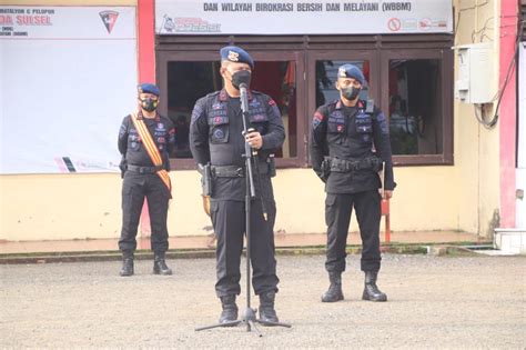 Pimpin Apel Pagi Ini Penekanan Danyon Brimob Bone Kepada Anggotanya