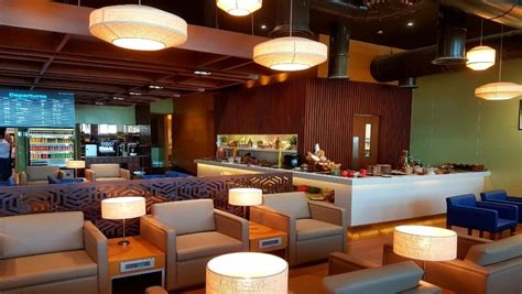 Mumbai Airport Terminal 1 has a new Lounge open - Live from a Lounge