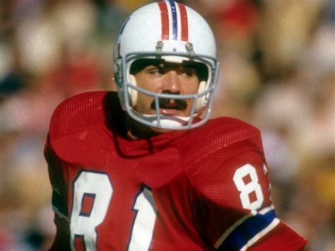 Ex-Patriots Pro Bowl TE Russ Francis Dies In Plane Crash - I Know All News