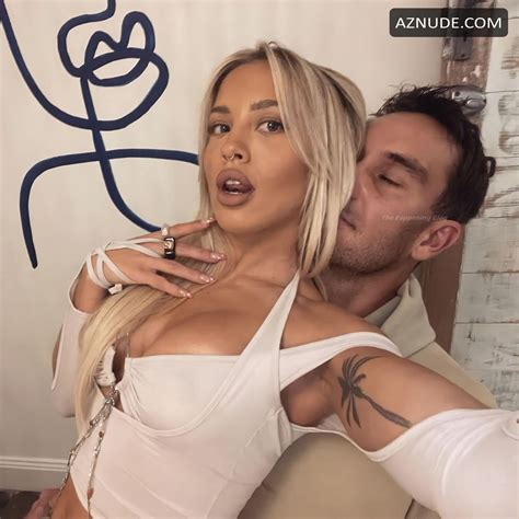 Tammy Hembrow Sexy Poses In Bikini And Shows Off Her Fit Body AZNude