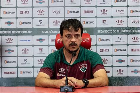 Fernando Diniz prega seriedade na sequência do Campeonato Brasileiro