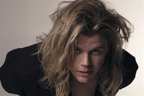 Conrad Sewell Joins Sony Music Entertainment