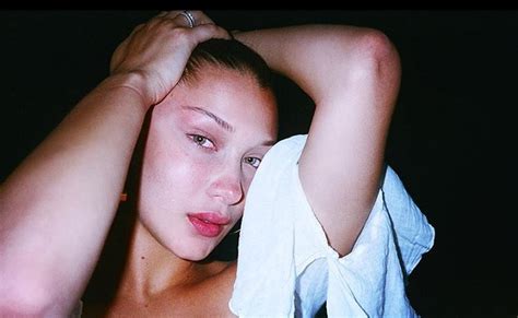 Bella Hadid Schockt Mit Bizzarem Oben Ohne Blitzer