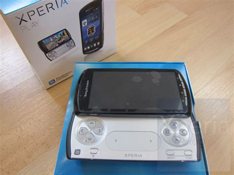 Xperia PLAY unboxing pics | Xperia Blog