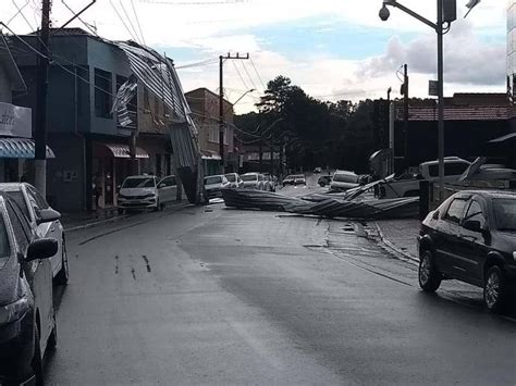 Vendaval Causa Estragos Em Rio Negrinho Ocp News As Melhores