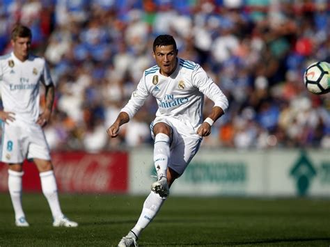 Late Cristiano Ronaldo Winner Rescues Real Madrid At Getafe