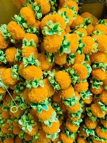 Orange Artificial Marigold Flowers at Rs 100/packet in Delhi | ID: 21463711688