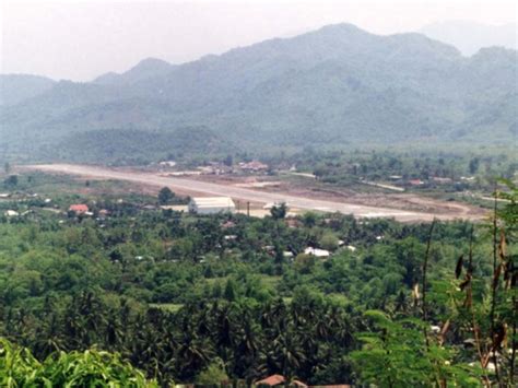 File:Luang prabang airport.jpg - Wikitravel