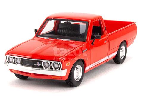 Datsun 620 Pick Up 1973 Maisto 1 24 Autos Miniatures Tacot