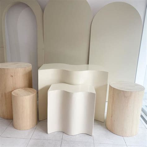 Locação Mobiliário Nude Mesa Onda Elo Produtos Especiais