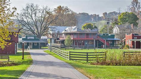 Retreats at Frontier Town | River Valley Ranch