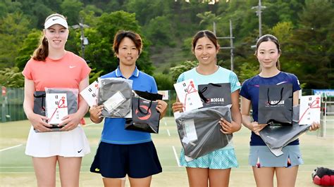 ダブルスは小堀桃子／清水綾乃が2021年シーズン以来のコンビ8勝目 軽井沢国際女子 テニスマガジンonline